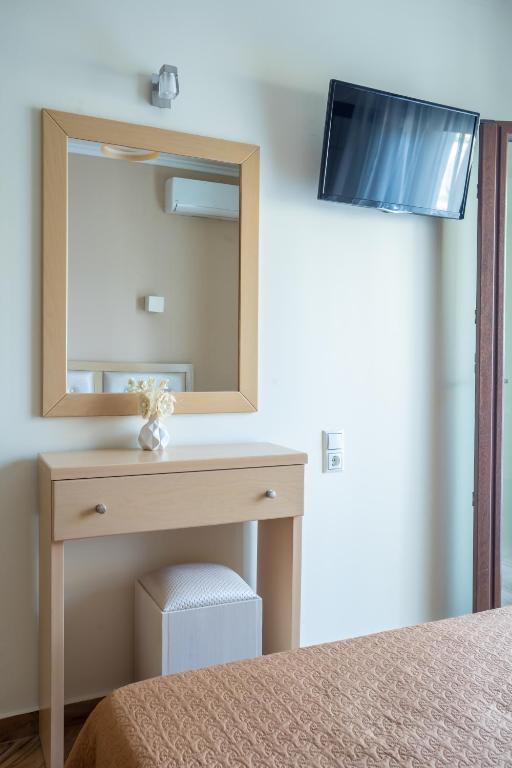 TV a/nebo společenská místnost v ubytování Kavadias Apartments