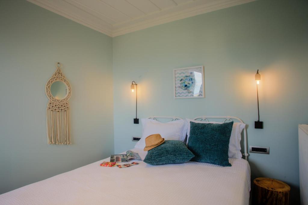 Aethra Boutique Rooms - 8