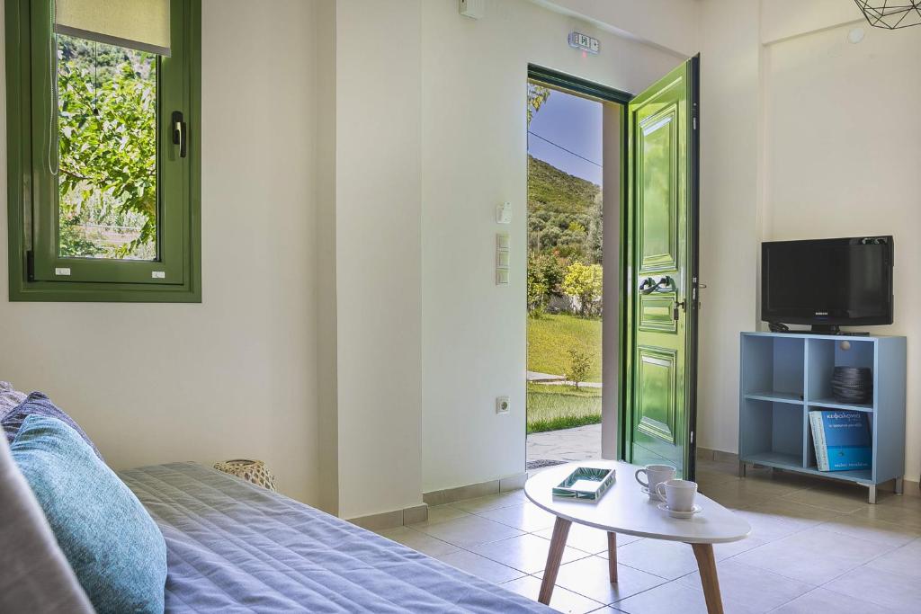 TV a/nebo společenská místnost v ubytování Sky Apartment