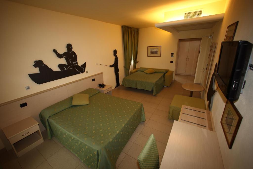 Hotel Fioroni - Quadruple Room