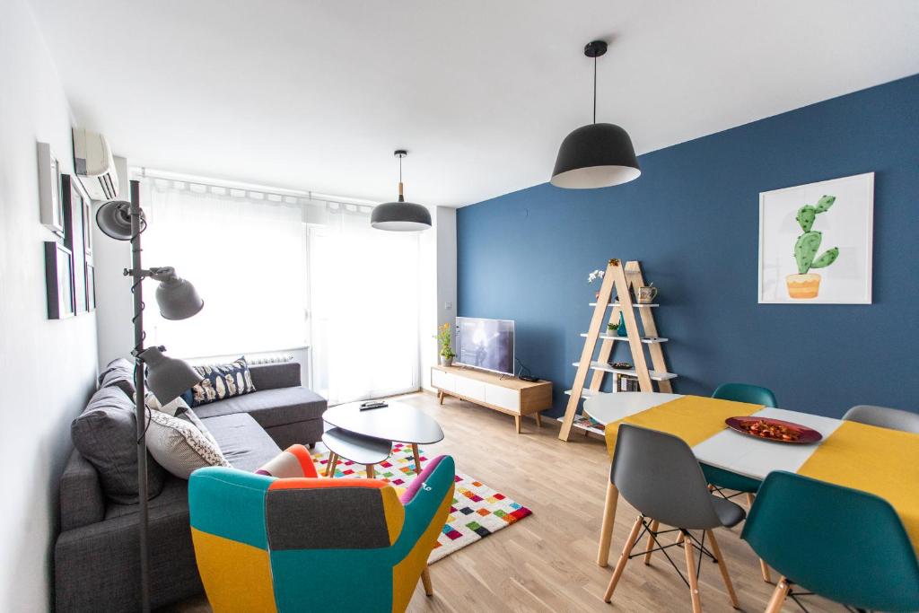 Blue Sky Apartment - 1