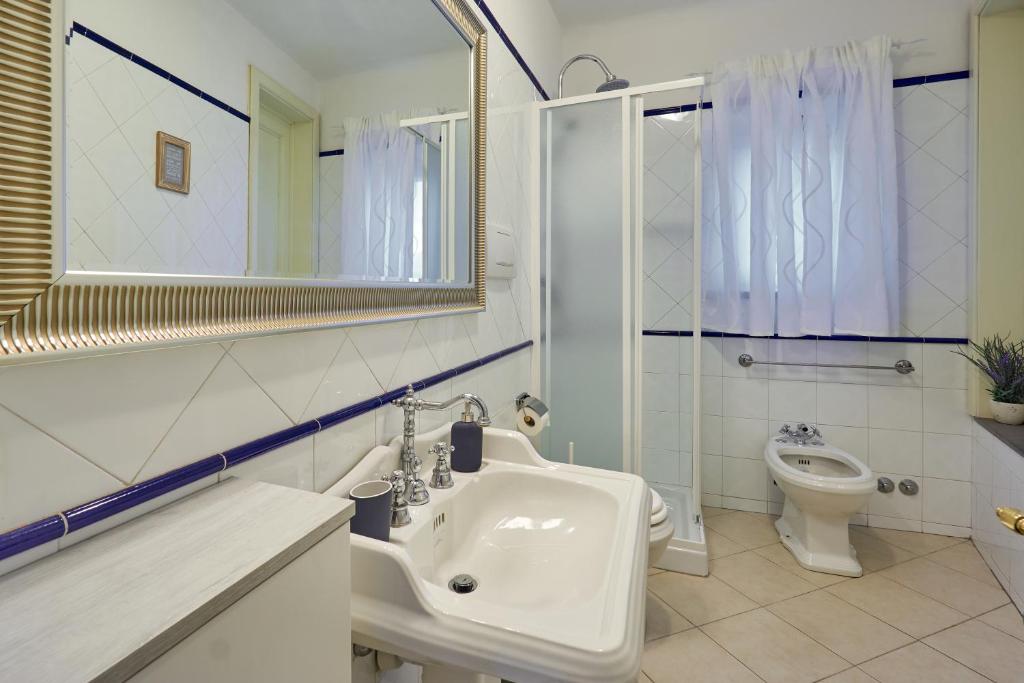 Koupelna v ubytování Casa Laurentius