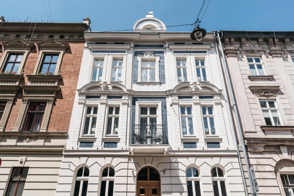 Budova, v ktorej sa apartmánový hotel nachádza