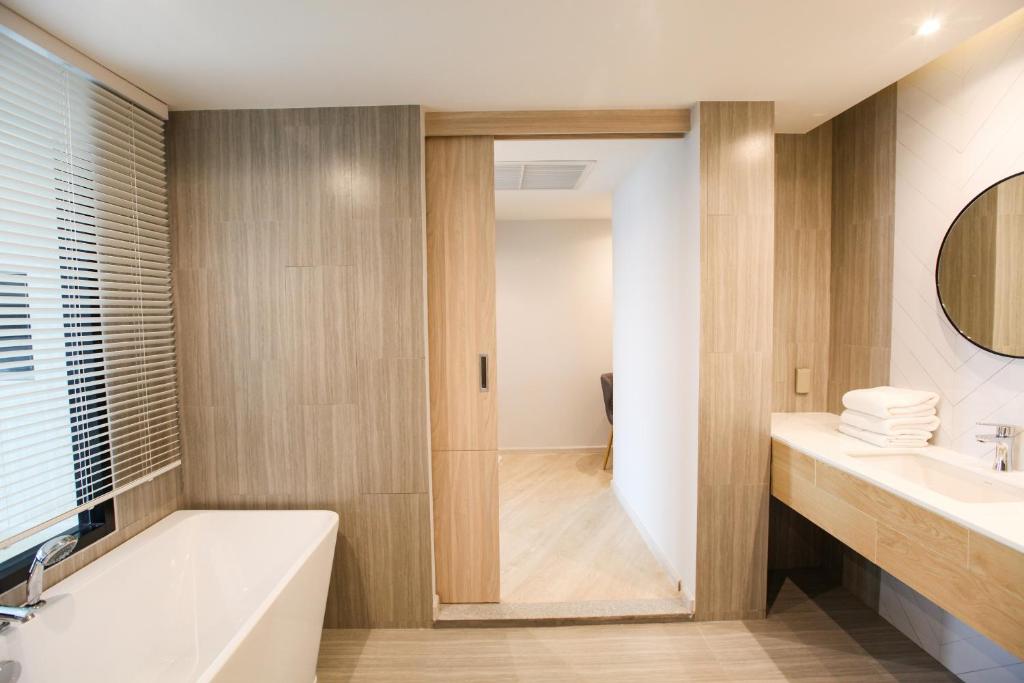 Brighton Grand Hotel Pattaya - SHA Extra Plus - Resim 22