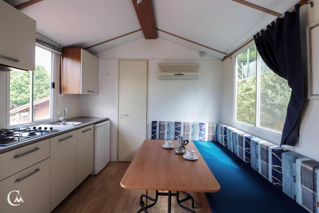 Camping Miraflores - Mobile Home With Two Bedrooms