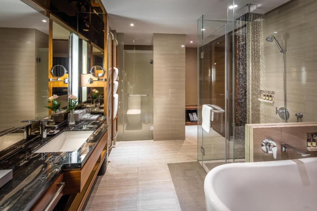 Suite Gia Đình 2 Phòng Ngủ Với Quyền Sử Dụng Lounge