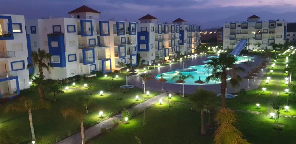 Bazén v ubytování Residence cabo negro nebo v jeho okolí