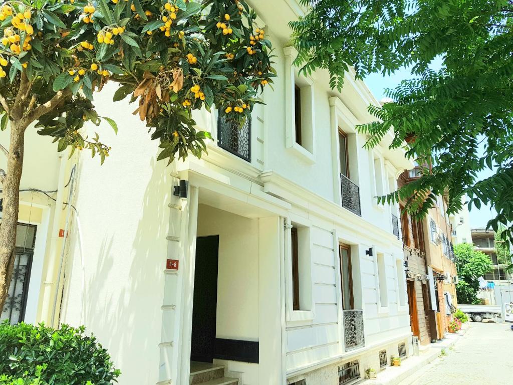The building in which a szállodákat is located