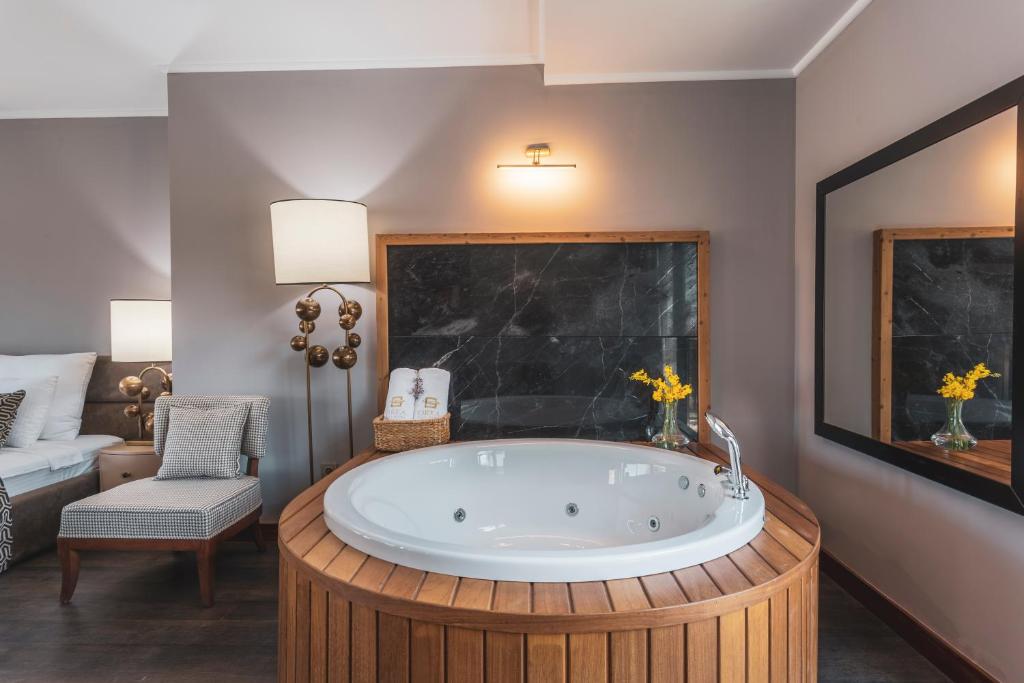 A bathroom at Orka Cove Hotel Penthouse & Suites Adults Only