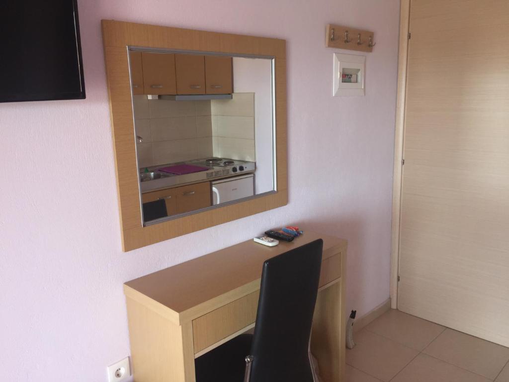 Kuchyň nebo kuchyňský kout v ubytování Dimis Studios and Apartments
