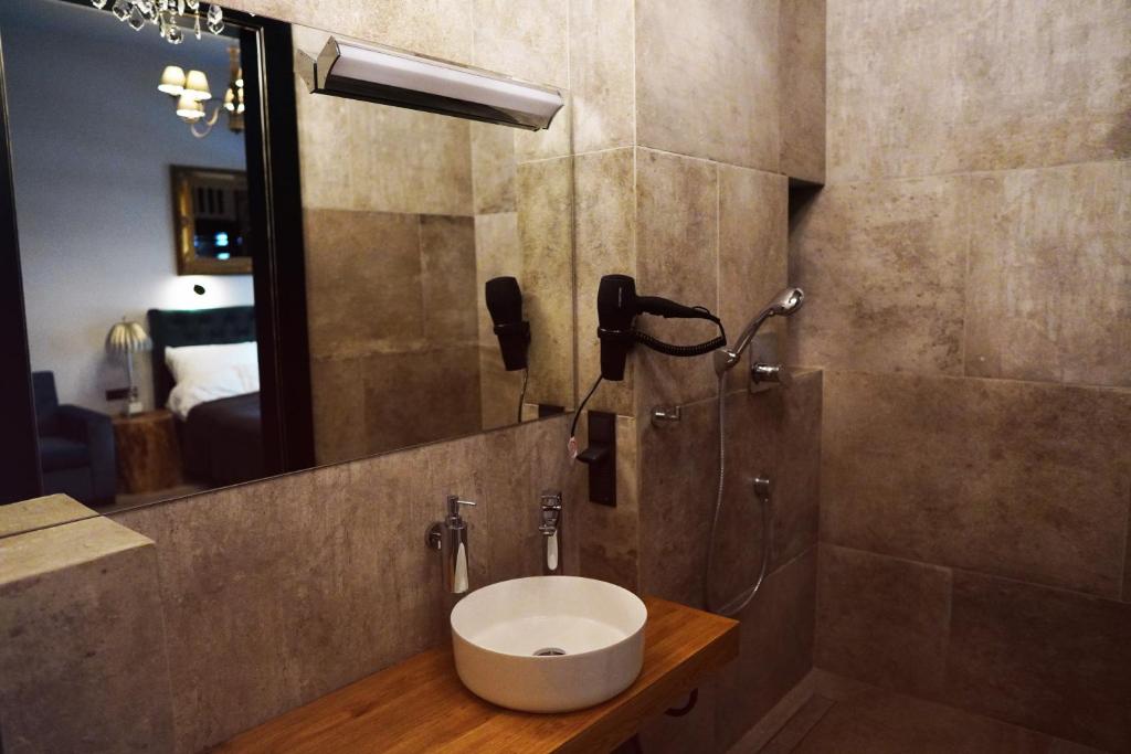 Kúpeľňa v ubytovaní Apartamenty Centrum RS SUITES Kowalska 12