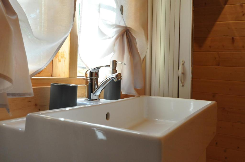 Fotografie z fotogalerie ubytování Asso Bed & Breakfast v destinaci Manerba del Garda