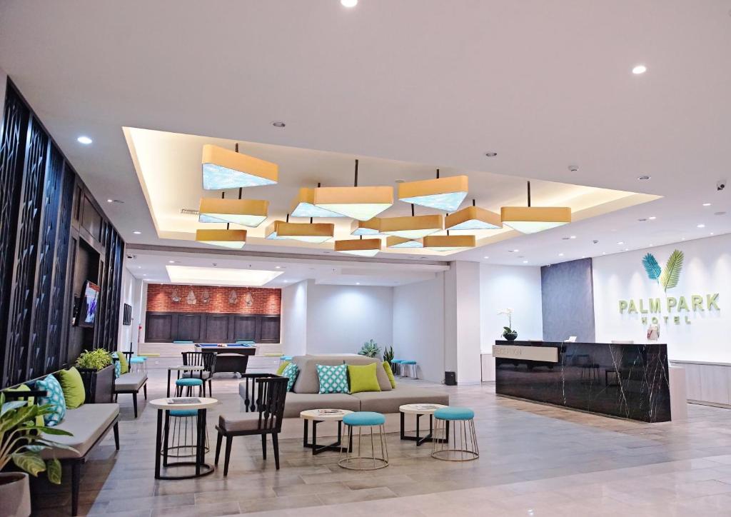 Posezení v ubytování PALM PARK Hotel Surabaya