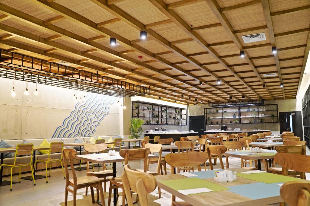 Restaurace v ubytování PALM PARK Hotel Surabaya