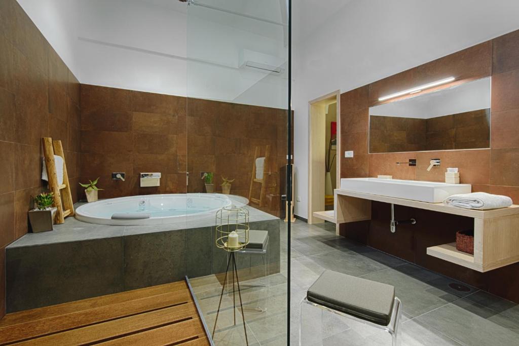 Koupelna v ubytování Sacratum B&B Suite Spa