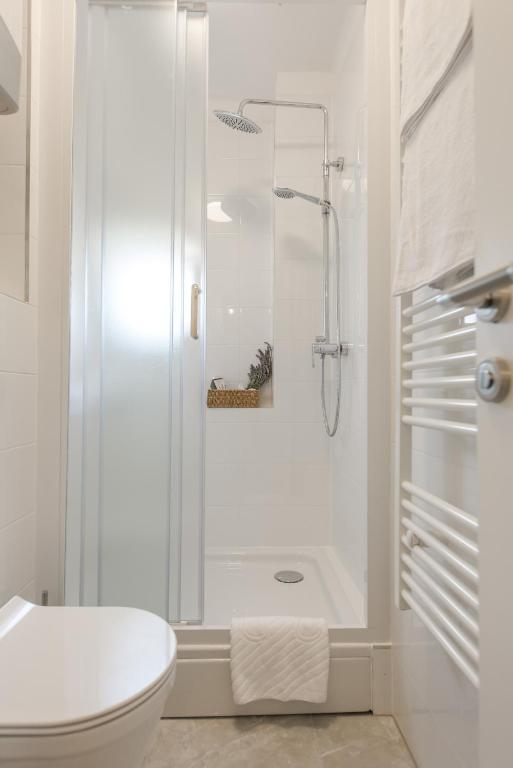 Koupelna v ubytování Enjoy Split, new apartment in the center with a private garden