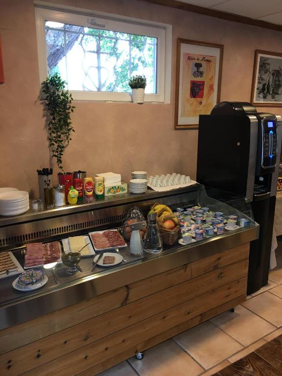 Jídlo v hotelu nebo okolí