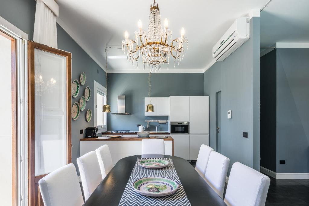 A kitchen or kitchenette at Villa Raphael