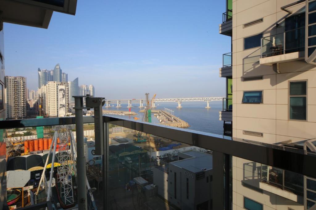 Nespecifikovaný výhled na destinaci Pusan nebo výhled na město při pohledu z hotelu