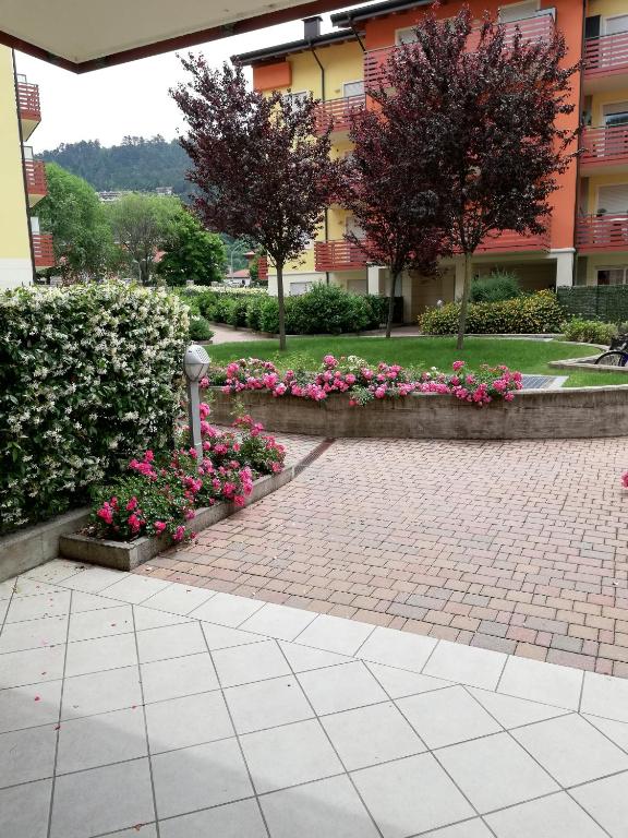 Vonkajšia záhrada v ubytovaní Cà delle Rose