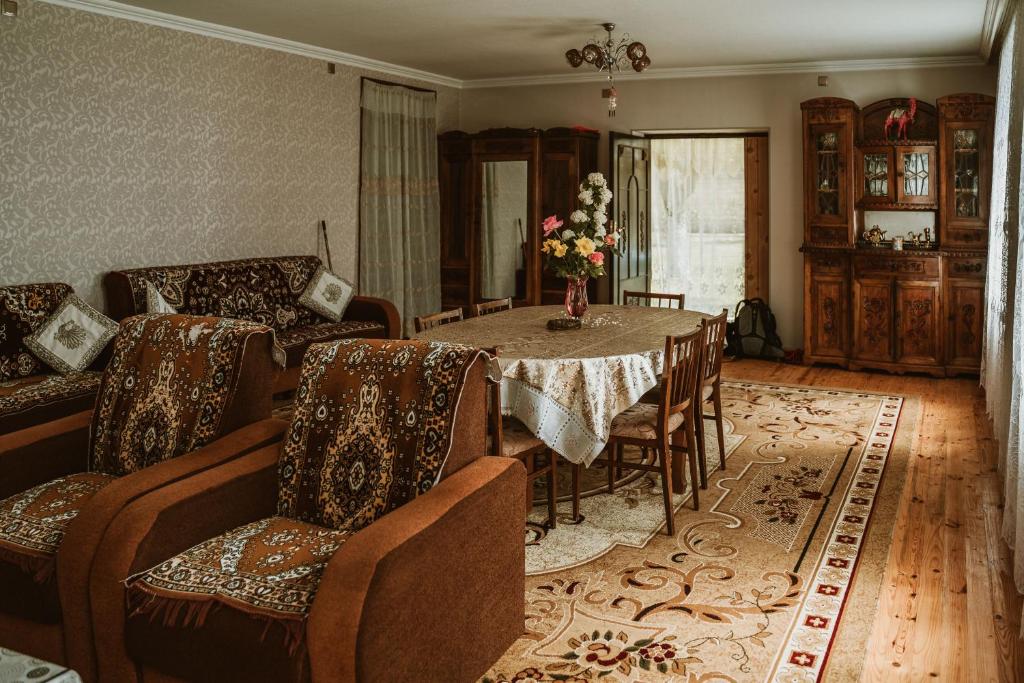Gallery image of Ismayilli Guest House in İsmayıllı