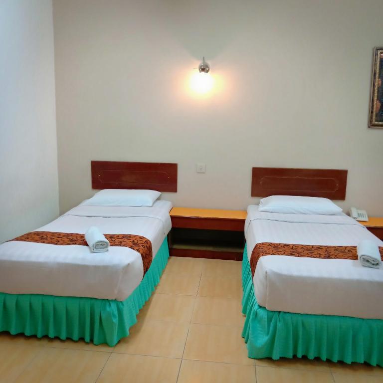 Hotel K T Mutiara - Standard Double Or Twin Room