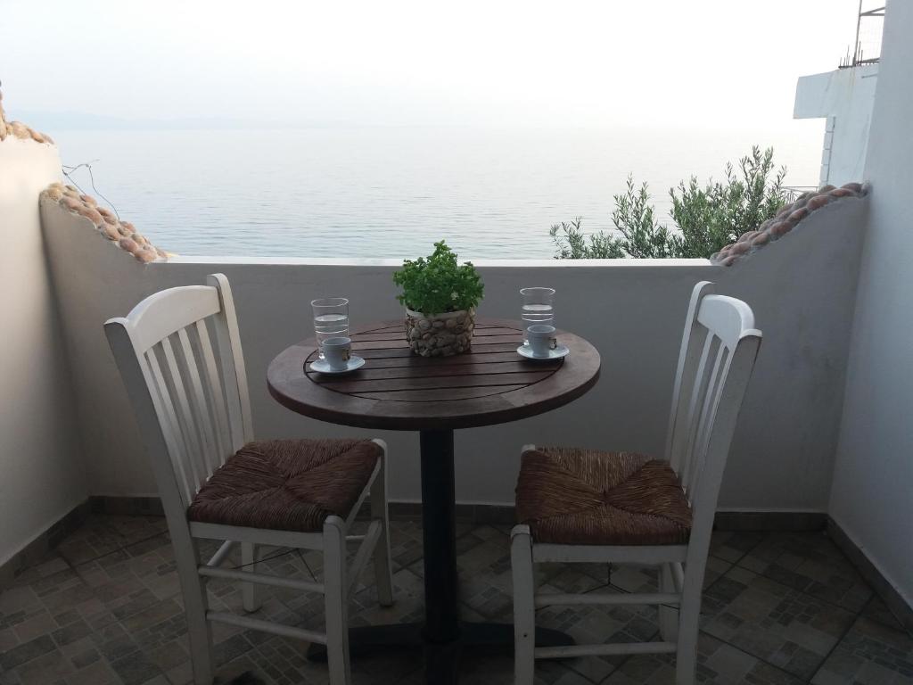 Balkón nebo terasa v ubytování Qeparo Antonio Rooms