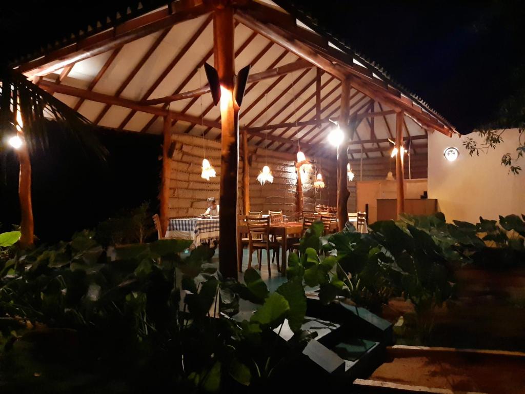 Zahrada ubytování Priya Homestay Kandalama