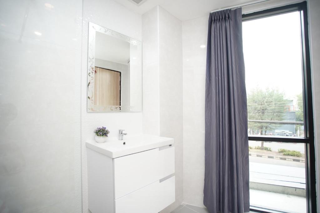 Tisa Hotel Udonthani - Resim 8