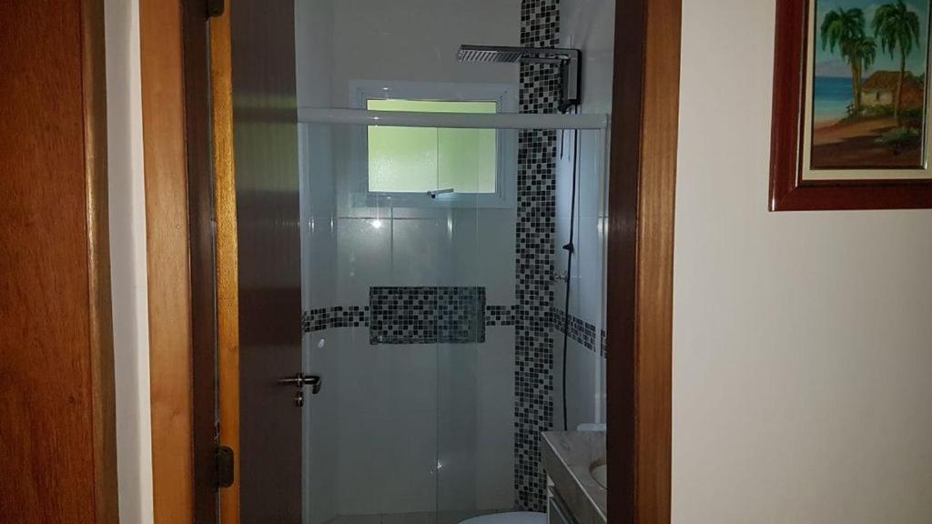  Chácara em condomínio fechado com piscina aquecida