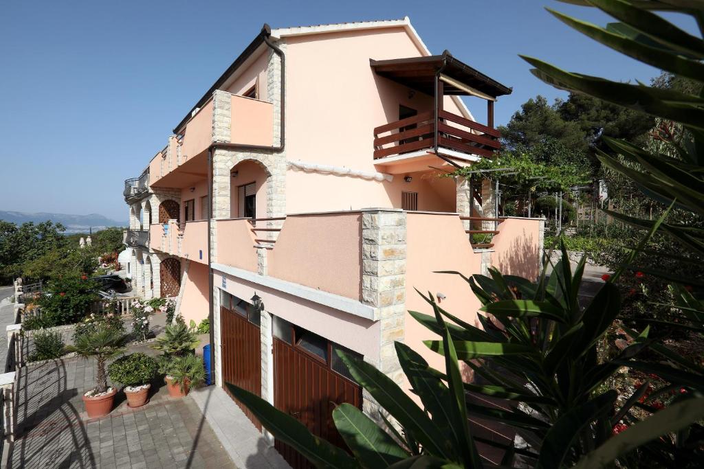 Budova, kde se apartmán nachází