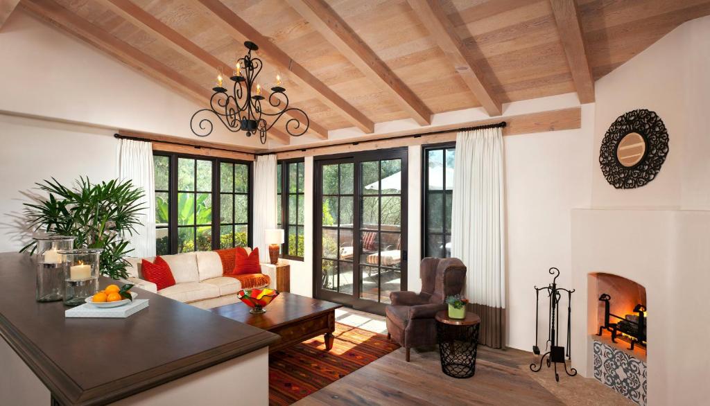 Χώρος καθιστικού στο Rancho Valencia Resort and Spa
