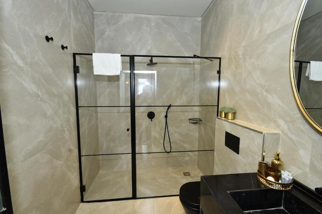 Koupelna v ubytování Jaffo Tel-Aviv King Gallery Boutique Hotel