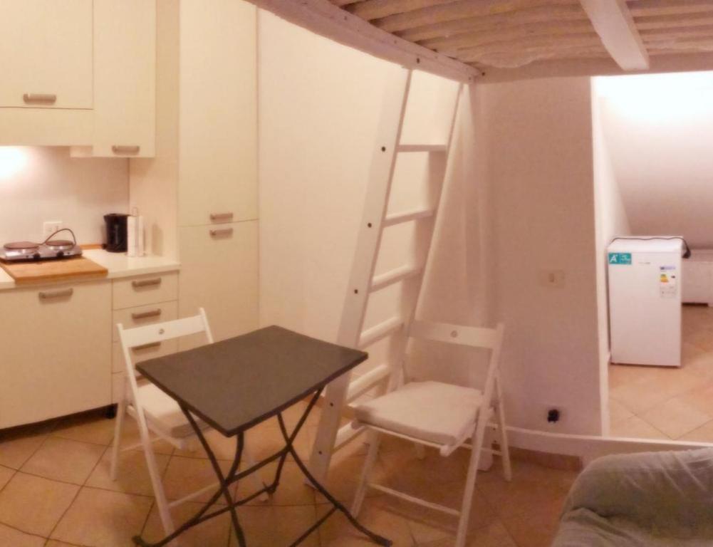 Jadalnia w apartamencie