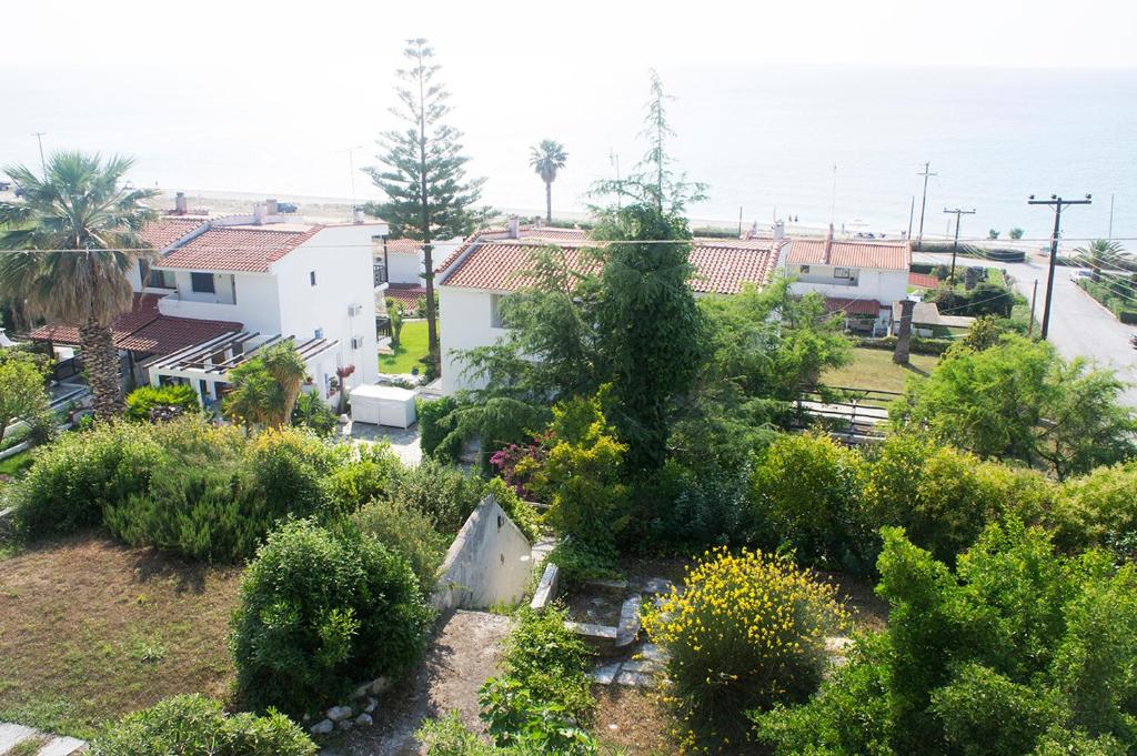 Zahrada ubytování Possidi Aigaiopelagitika 2-floor beach house