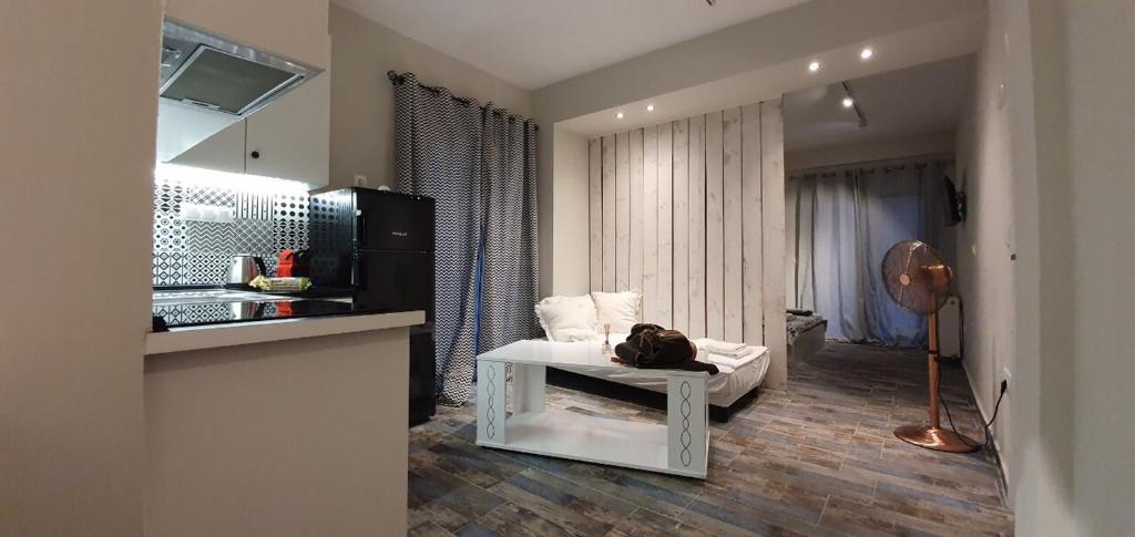 Aether Thess Stay - 11