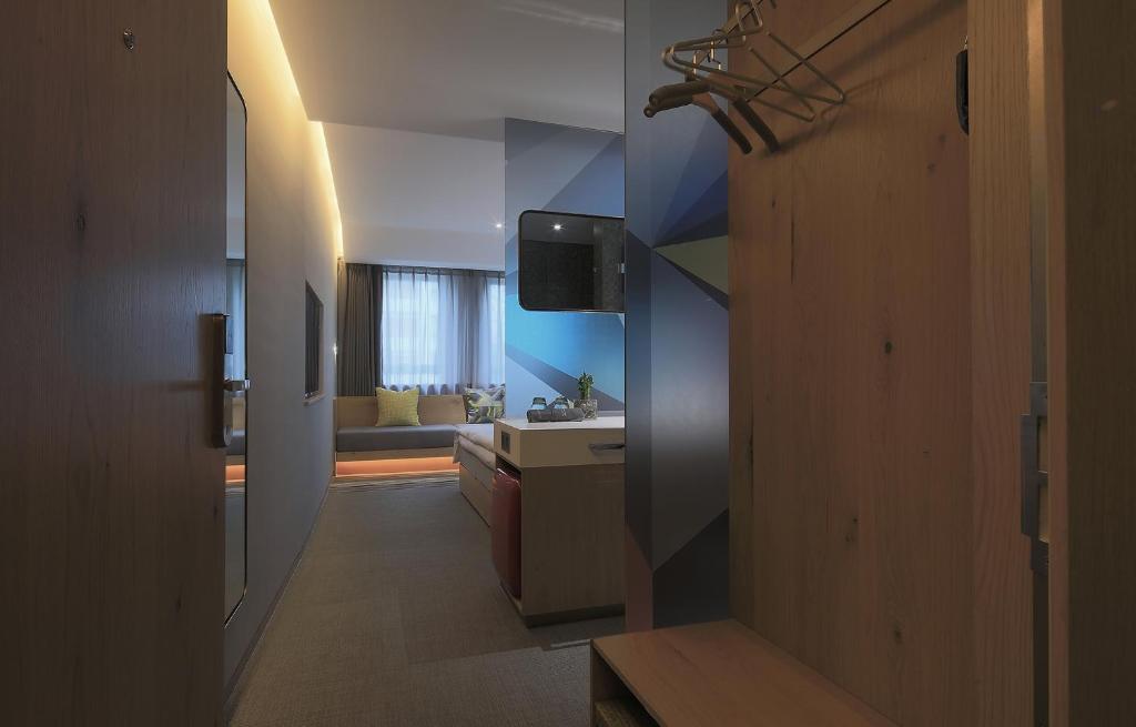 Televiisor ja/või meelelahutuskeskus majutusasutuses EBO Hotel (Hangzhou West Lake)