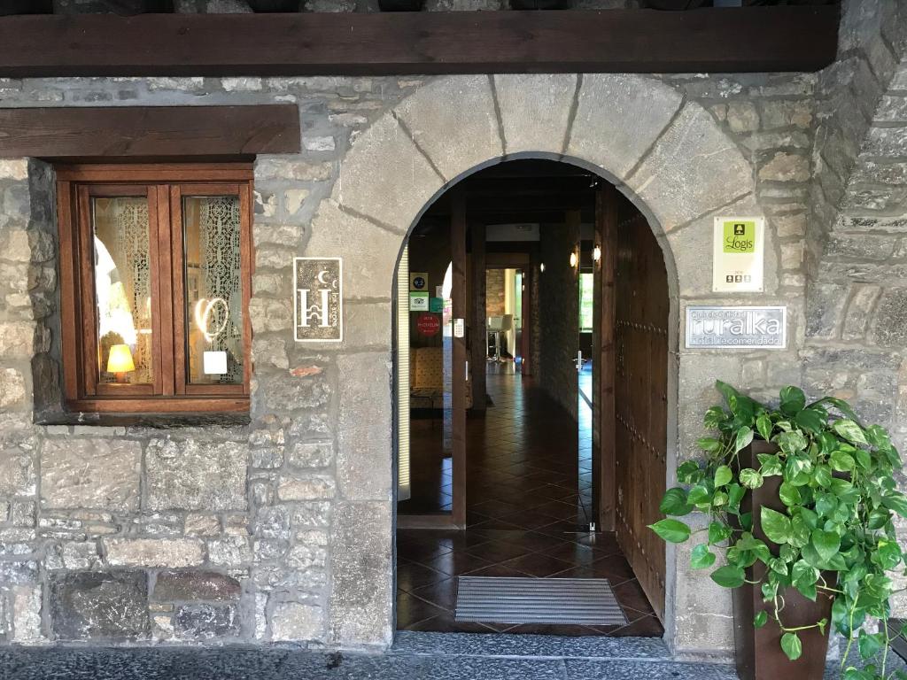 Fachada o entrada de Los Arcos