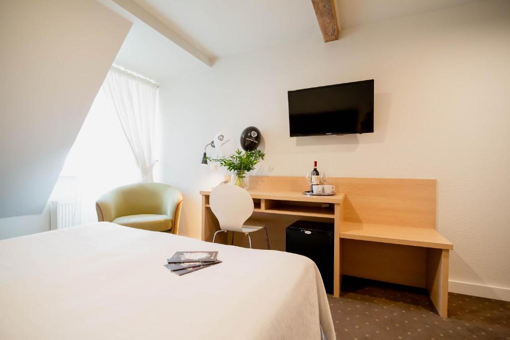 Hotel Czarna Róza - Resim 45