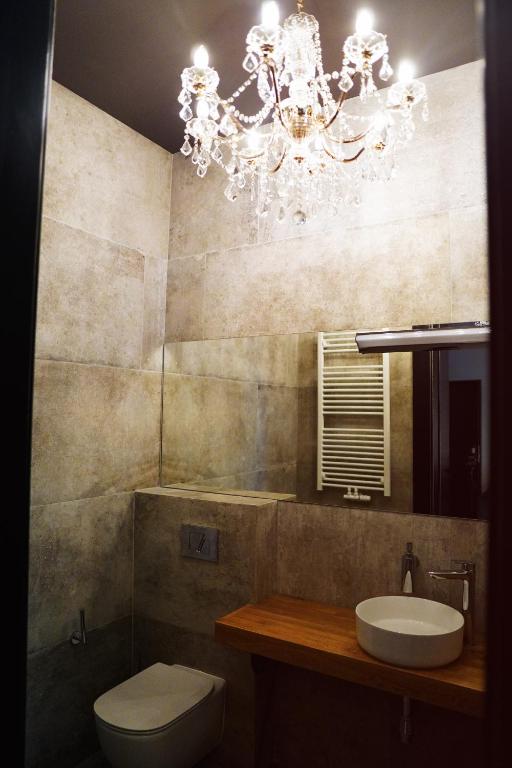 Kúpeľňa v ubytovaní Apartamenty Centrum RS SUITES Kowalska 12