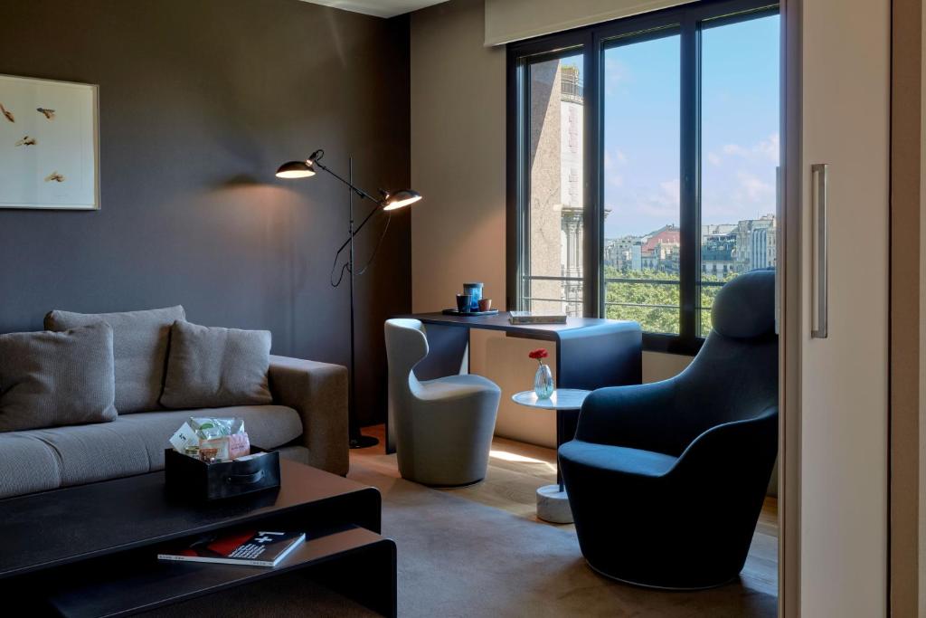 Sir Victor Hotel, part of Sircle Collection - Suite With City View