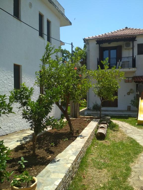 Zahrada ubytování Kalama Apartments
