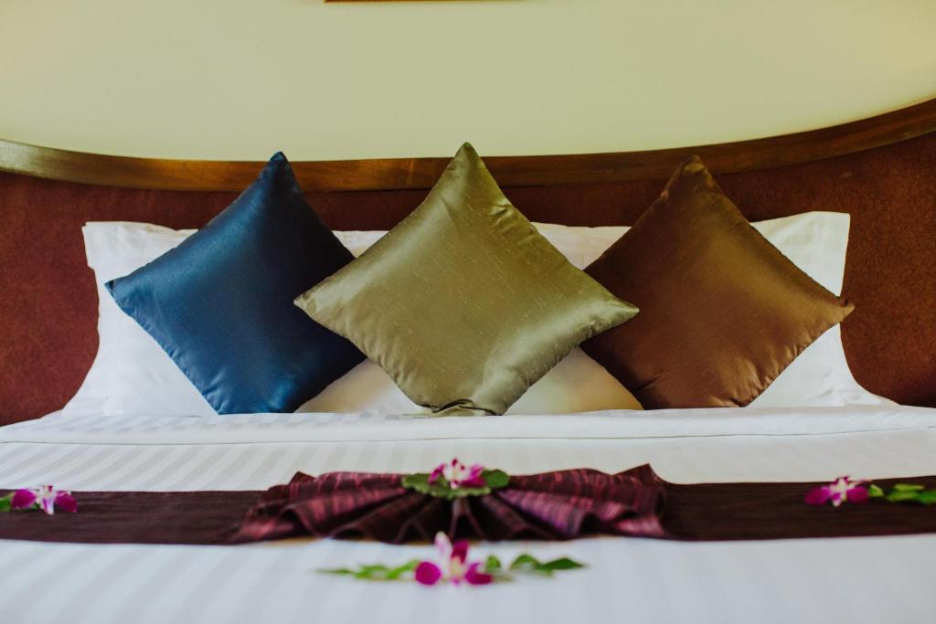 Postel nebo postele na pokoji v ubytování Nora Beach Resort & Spa - SHA Extra Plus