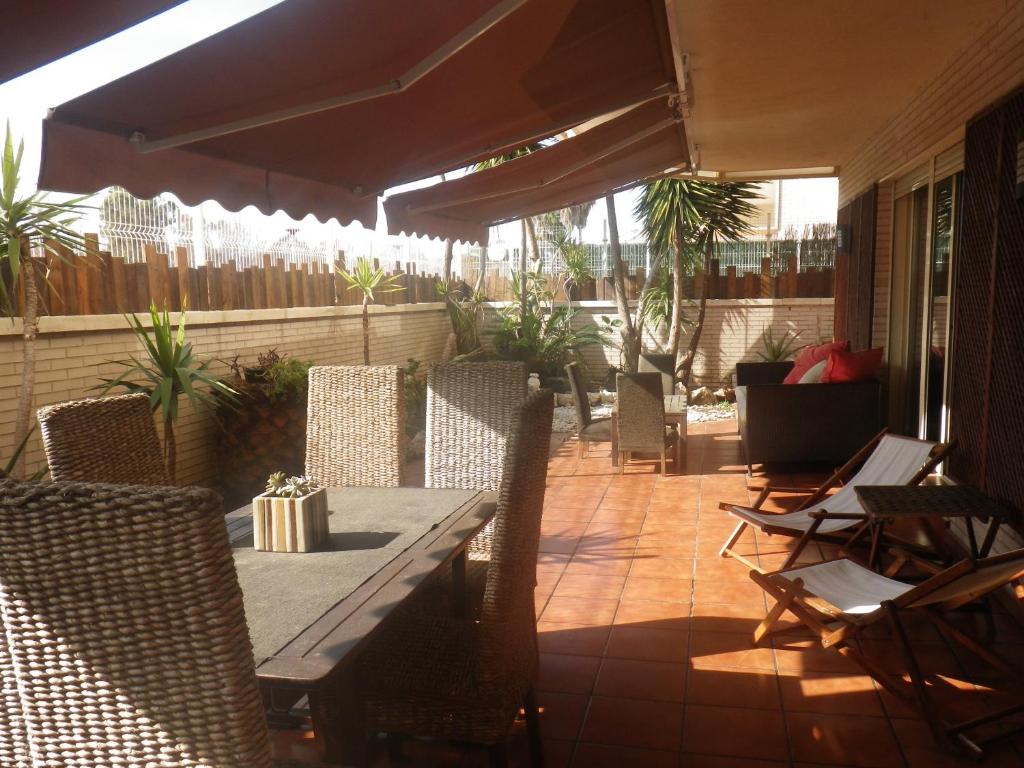 Posedenie v ubytovaní Appt Terrasse, Piscine, Locamar Appt Cristina