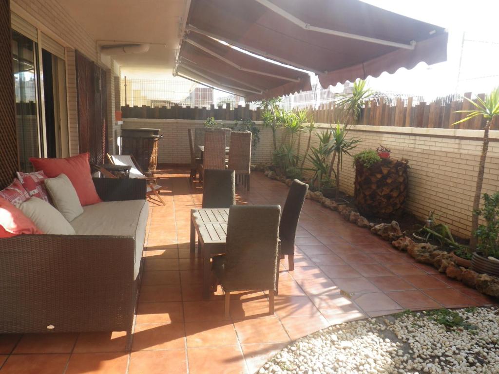 Posedenie v ubytovaní Appt Terrasse, Piscine, Locamar Appt Cristina
