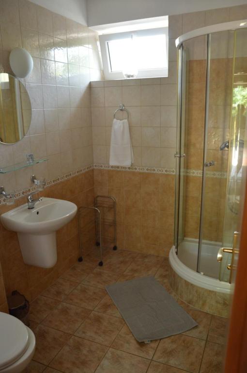 Koupelna v ubytování Apartmány Divoký Anděl
