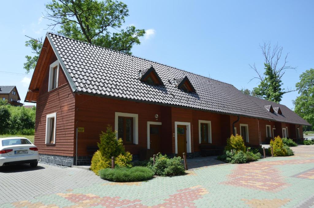 Budova, kde se aparthotel nachází