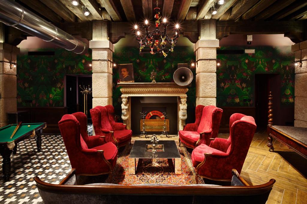 Χώρος καθιστικού στο Generator Venice