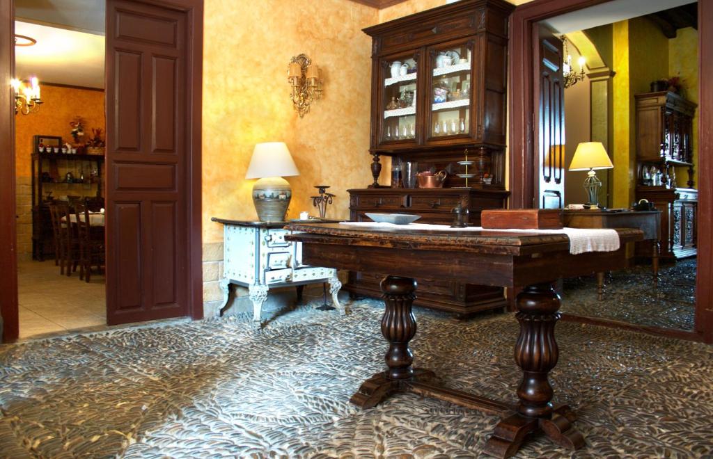 Hostal El Palacio, Valencia de Don Juan – Precios ...