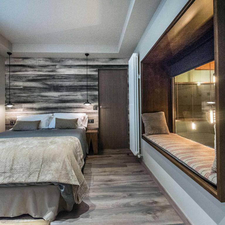 Hotel Boutique La Neu - Familienstudio (2 Erwachsene + 2 Kinder)
